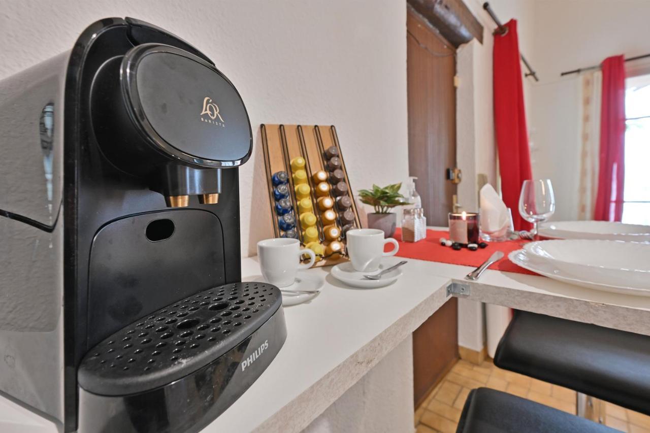 Appartement Au Calme En Plein Centre-Ville Nîmes Exterior foto